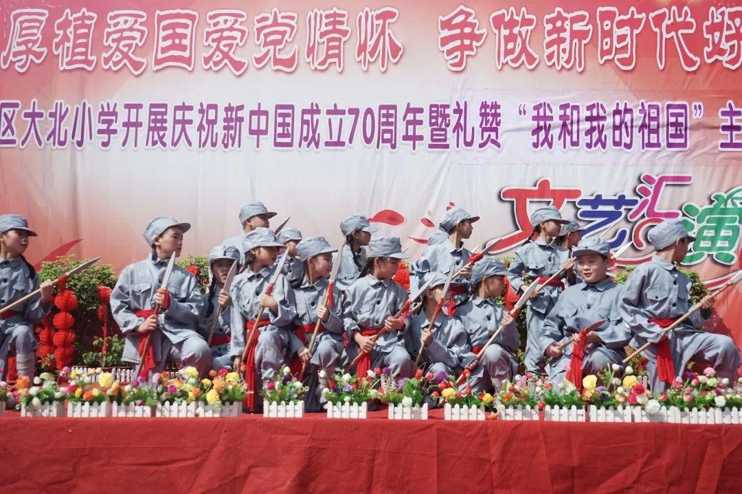 七岁脑瘫女孩梦想当老师,“因为我遇到的每个老师都很好”
